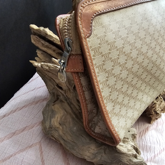 VINTAGE Celine Macadamia Clutch - Picture 7 of 13